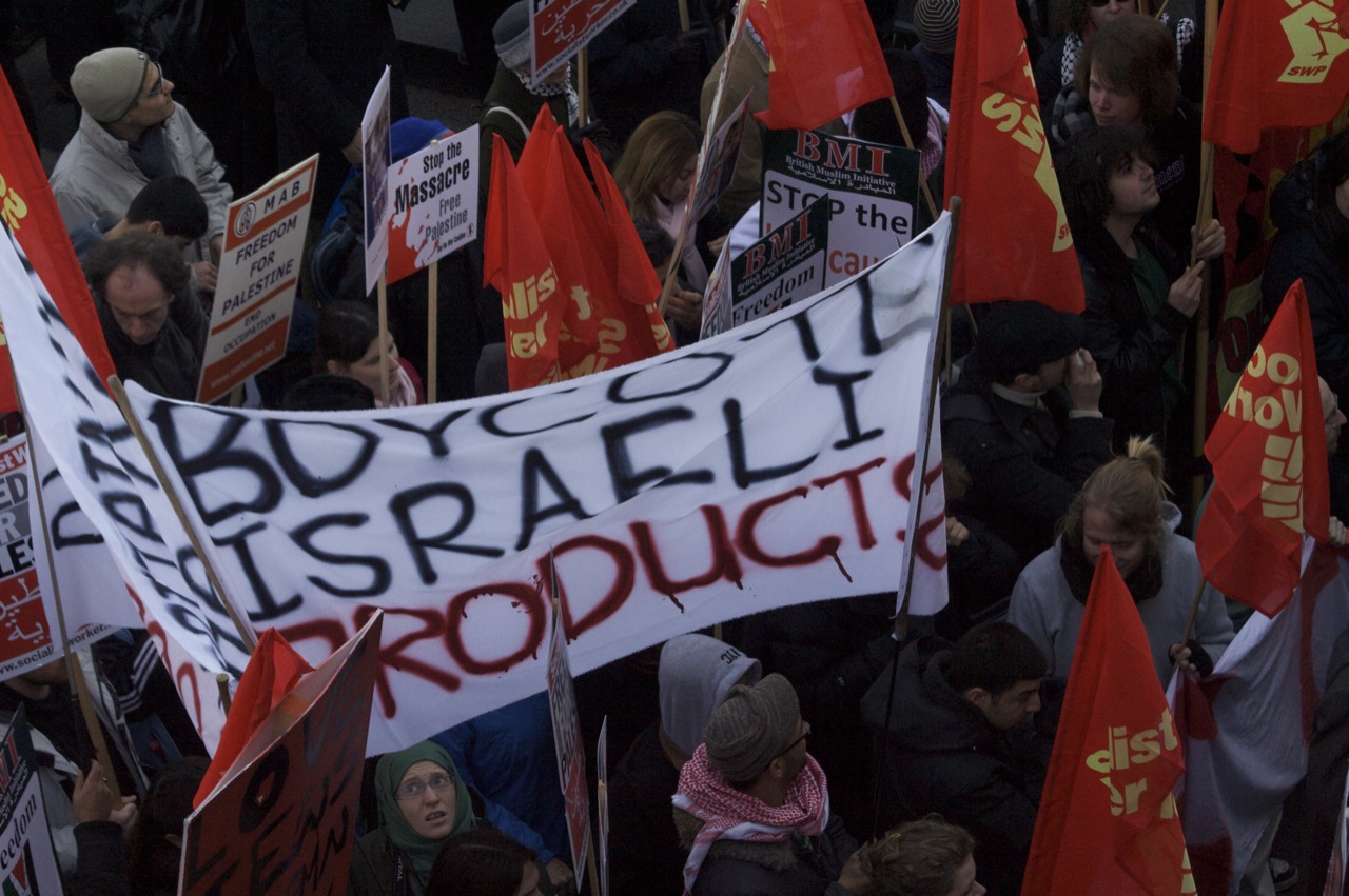 BDS Red Signs - ZOA Campus